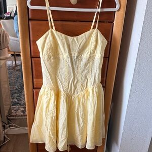 Lounge British Design Elegant Light Yellow Dress with Straps